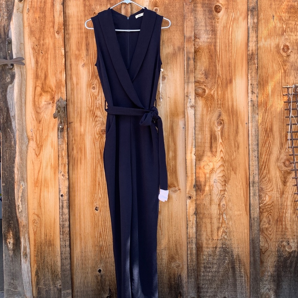 Navy jumper